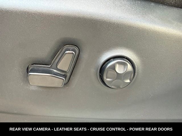 2024 Chrysler Pacifica Touring L STOW N GO SEATING
