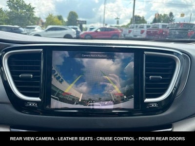 2024 Chrysler Pacifica Touring L STOW N GO SEATING