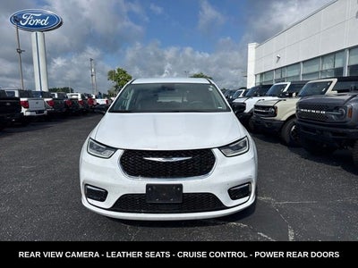 2024 Chrysler Pacifica Touring L STOW N GO SEATING
