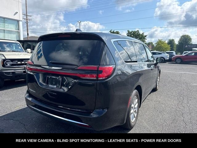 2024 Chrysler Pacifica Touring L STOW N GO SEATING