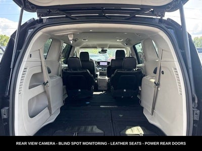 2024 Chrysler Pacifica Touring L STOW N GO SEATING