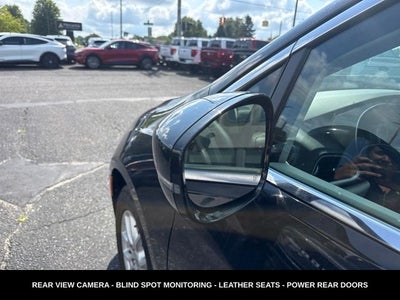2024 Chrysler Pacifica Touring L STOW N GO SEATING
