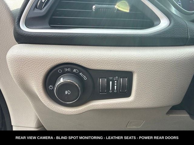 2024 Chrysler Pacifica Touring L STOW N GO SEATING