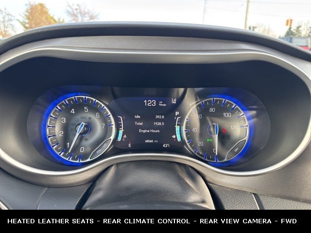 2023 Chrysler Pacifica Touring L STOW N GO SEATING