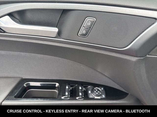 2013 Ford Fusion Hybrid SE LOW MILE HYBRID