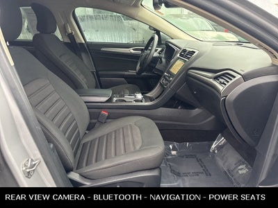 2019 Ford Fusion Hybrid SE 42 MPG