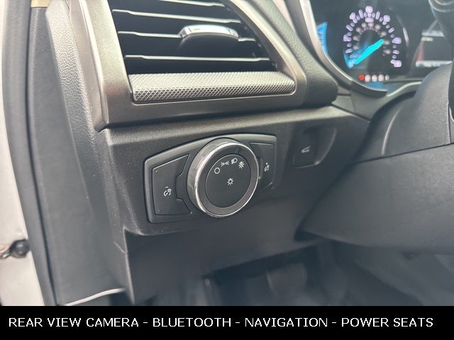 2019 Ford Fusion Hybrid SE 42 MPG