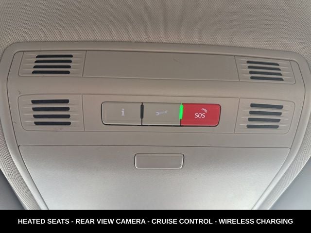 2023 Volkswagen Taos 1.5T SE ONE OWNER