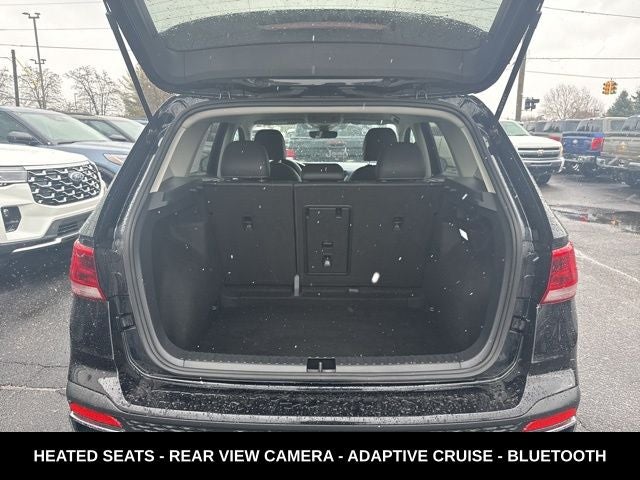 2024 Volkswagen Taos 1.5T SE ONE OWNER