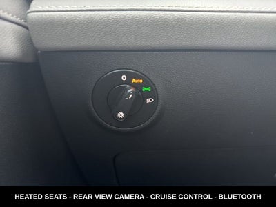2024 Volkswagen Taos 1.5T SE ONE OWNER