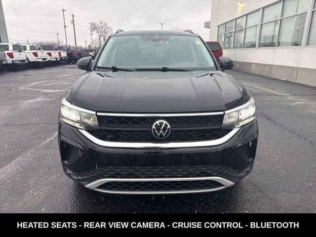 2024 Volkswagen Taos 1.5T SE ONE OWNER