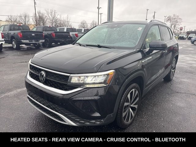 2024 Volkswagen Taos 1.5T SE ONE OWNER