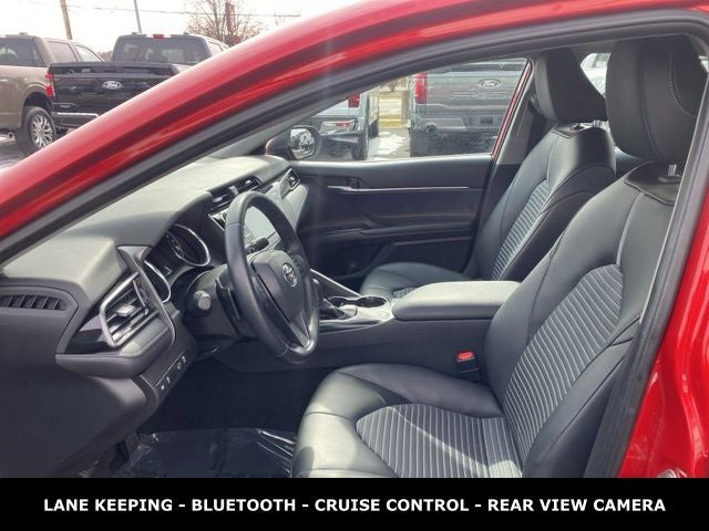 2020 Toyota Camry SE 39 MPG