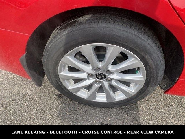 2020 Toyota Camry SE 39 MPG