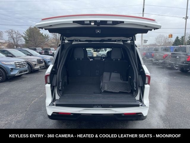 2025 Lincoln Navigator Reserve BLACKOUT PACKAGE