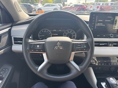 2025 Mitsubishi Outlander SE 4WD