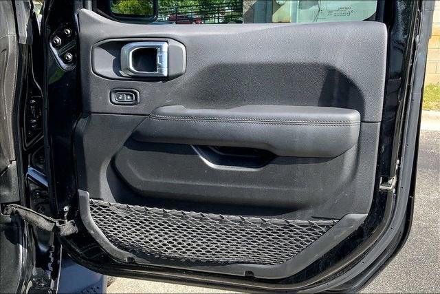 2023 Jeep Wrangler Sahara Altitude