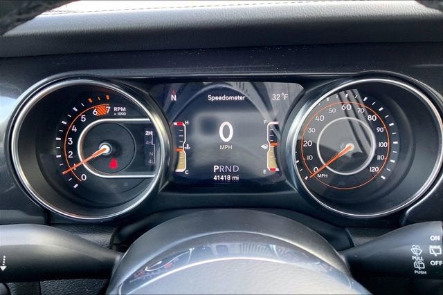 2022 Jeep Wrangler Unlimited Sahara Altitude