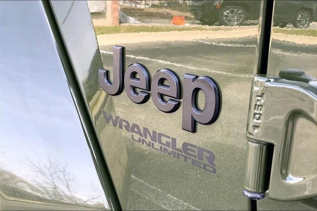 2022 Jeep Wrangler Unlimited Sahara Altitude