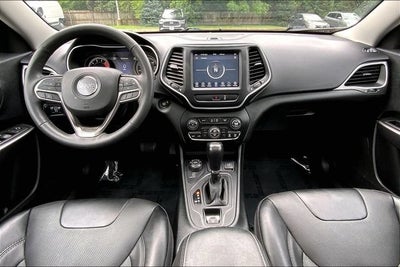 2022 Jeep Cherokee Latitude Lux