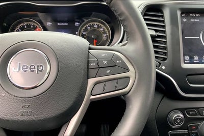 2022 Jeep Cherokee Latitude Lux