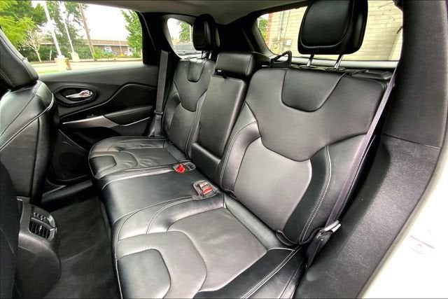2022 Jeep Cherokee Latitude Lux