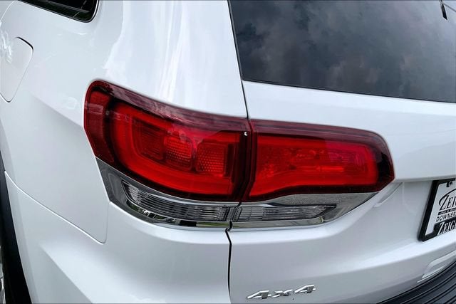 2022 Jeep Grand Cherokee WK Laredo E