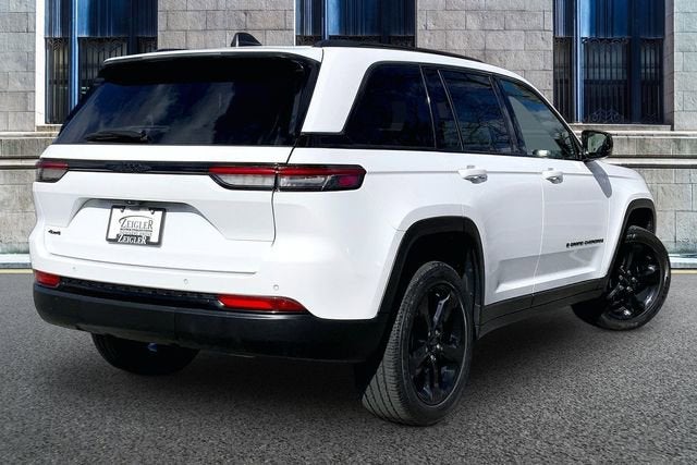 2022 Jeep Grand Cherokee Altitude