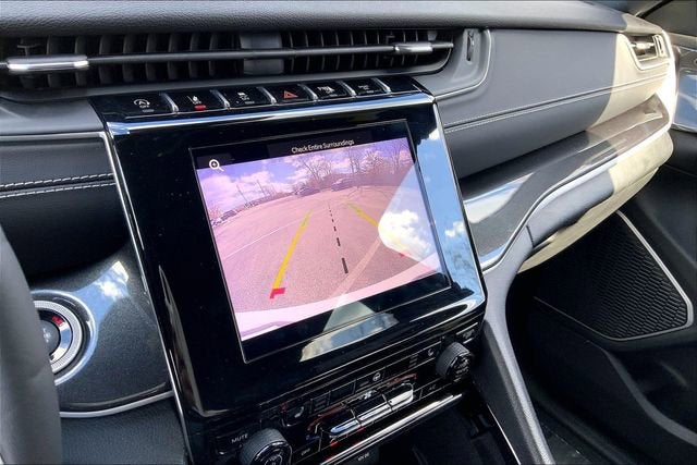 2022 Jeep Grand Cherokee Altitude