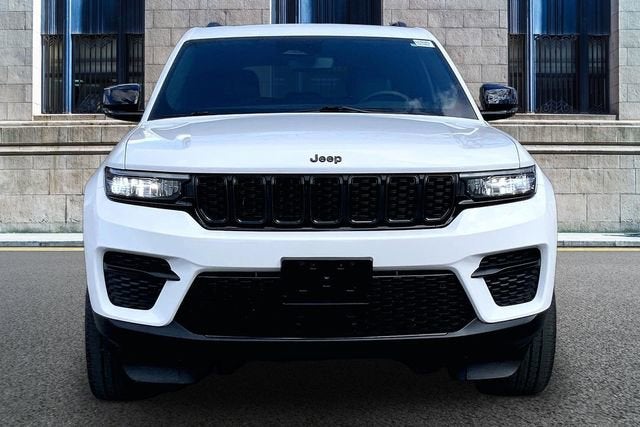 2022 Jeep Grand Cherokee Altitude