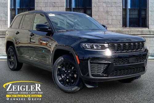 2026 Jeep Grand Cherokee Laredo Altitude