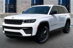 2027 Jeep Grand Cherokee Laredo Altitude