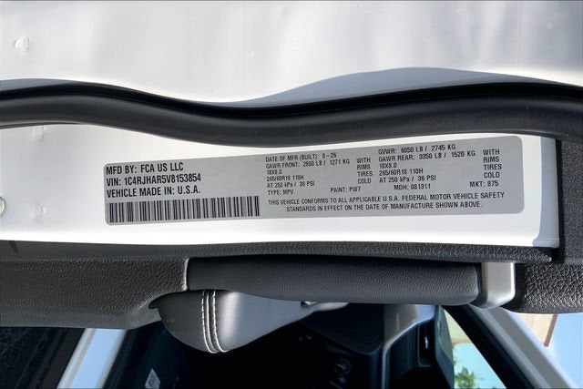 2027 Jeep Grand Cherokee Laredo Altitude