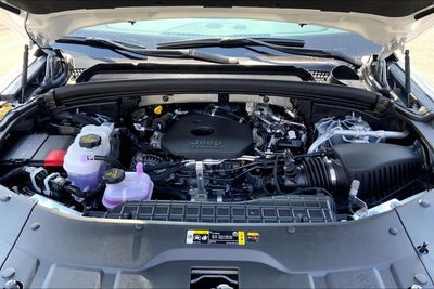 2027 Jeep Grand Cherokee Laredo Altitude