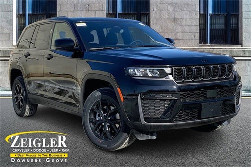 2026 Jeep Grand Cherokee Laredo Altitude