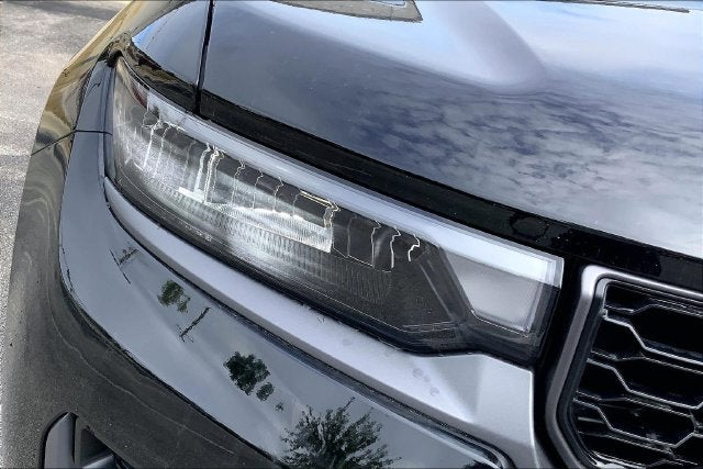 2027 Jeep Grand Cherokee Laredo Altitude