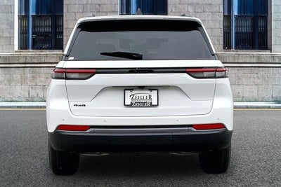 2026 Jeep Grand Cherokee Laredo Altitude