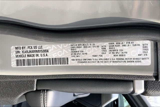 2027 Jeep Grand Cherokee Laredo Altitude