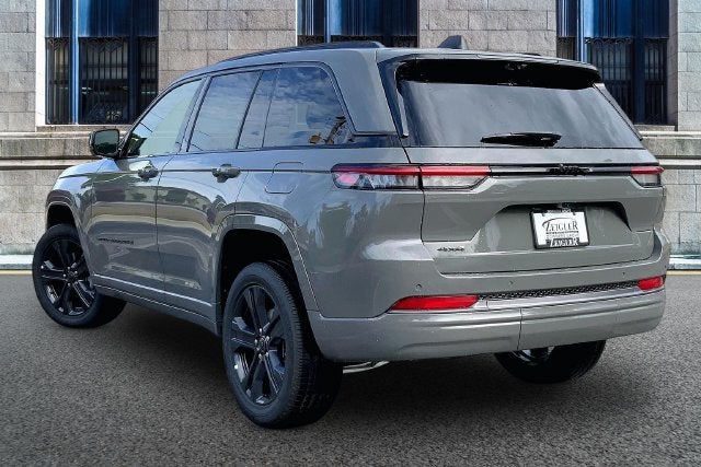 2027 Jeep Grand Cherokee Limited Reserve