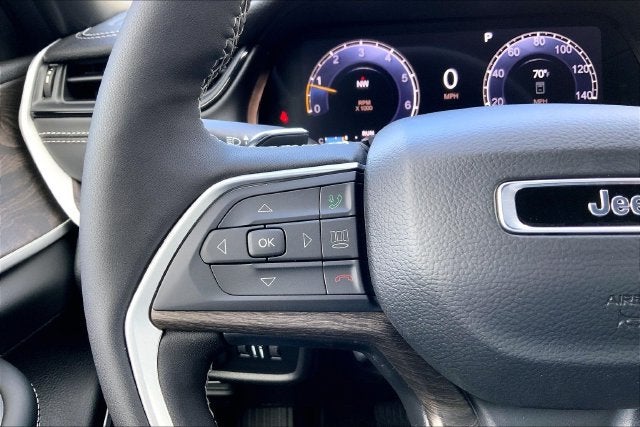 2027 Jeep Grand Cherokee Limited Reserve
