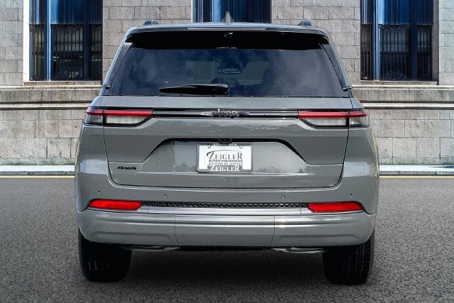 2027 Jeep Grand Cherokee Limited Reserve