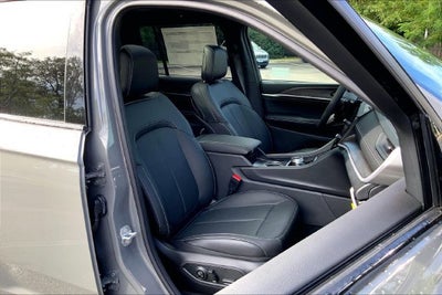 2027 Jeep Grand Cherokee Limited Reserve