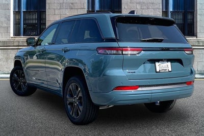 2027 Jeep Grand Cherokee Limited Reserve