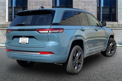 2027 Jeep Grand Cherokee Limited Reserve