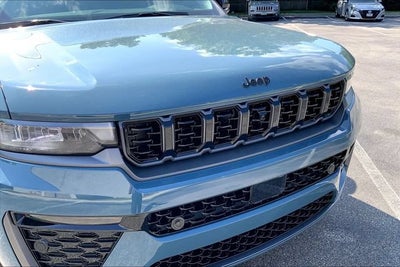 2027 Jeep Grand Cherokee Limited Reserve