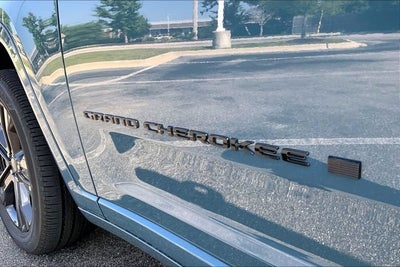 2027 Jeep Grand Cherokee Limited Reserve