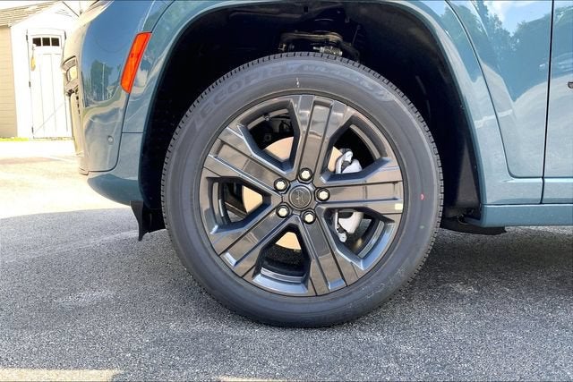 2027 Jeep Grand Cherokee Limited Reserve