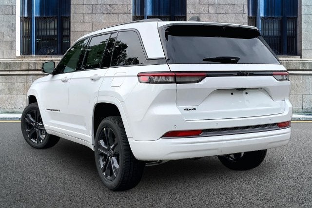 2027 Jeep Grand Cherokee Limited Reserve