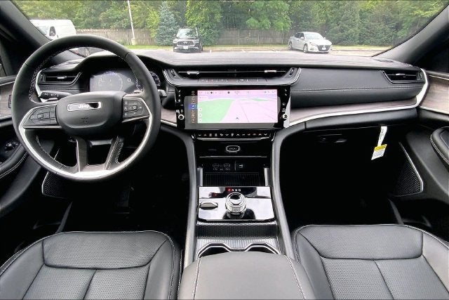 2027 Jeep Grand Cherokee Limited Reserve