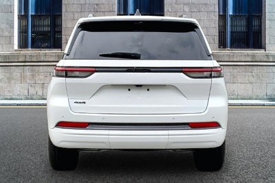 2027 Jeep Grand Cherokee Limited Reserve
